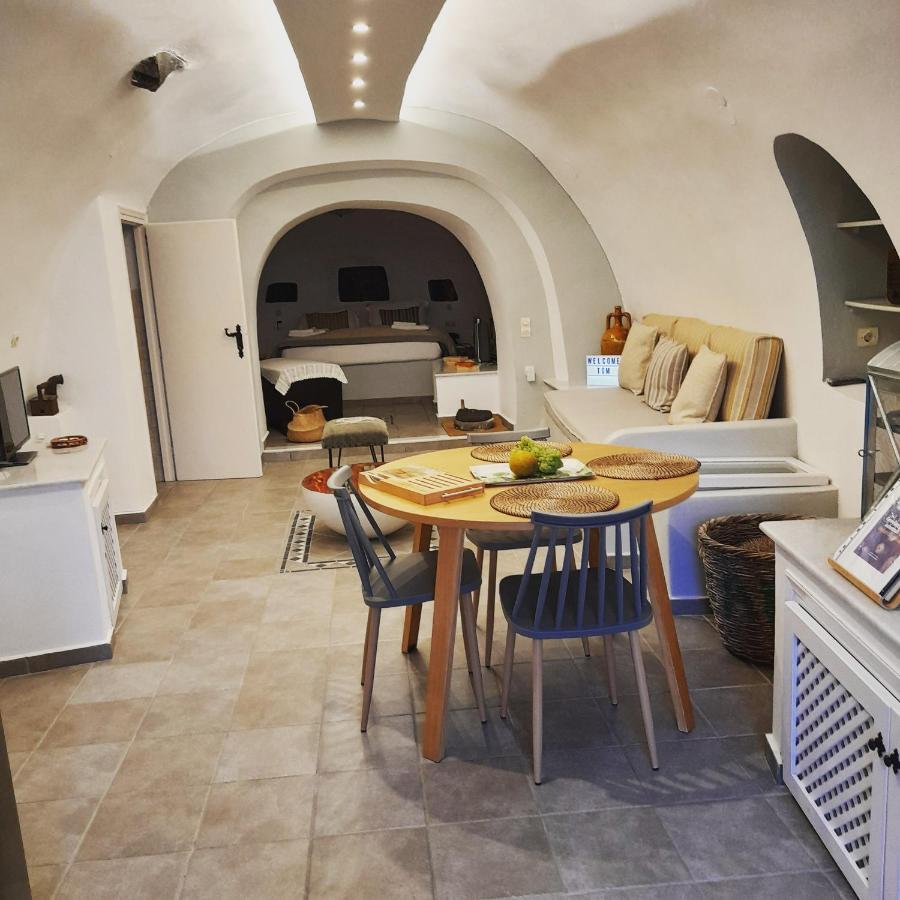 Cave House Martrona Villa Foinikia  Exterior photo