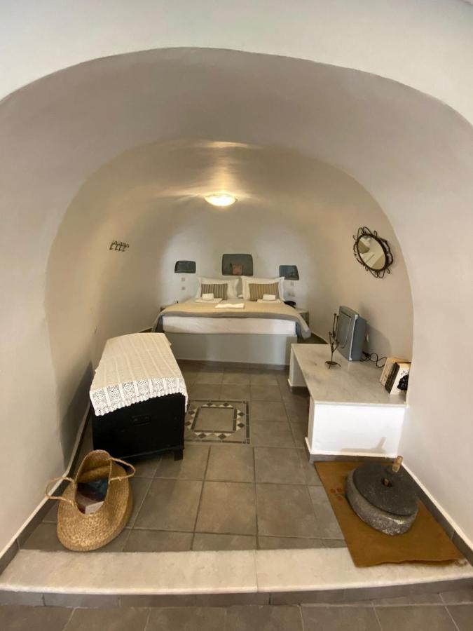 Cave House Martrona Villa Foinikia  Exterior photo