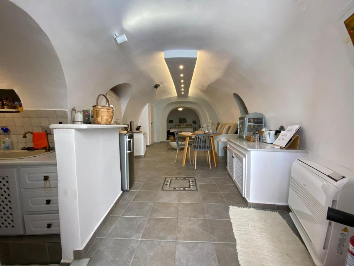 Cave House Martrona Villa Foinikia  Exterior photo