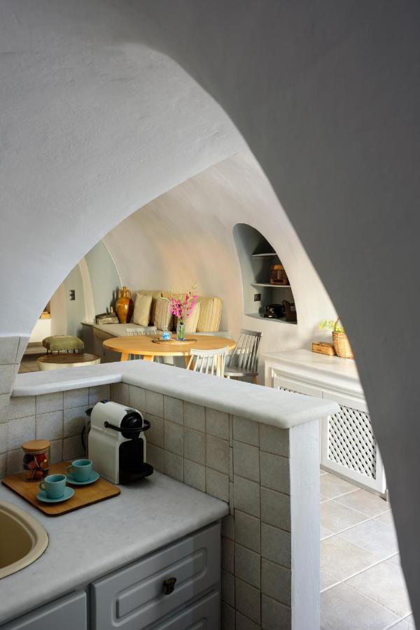 Cave House Martrona Villa Foinikia  Exterior photo